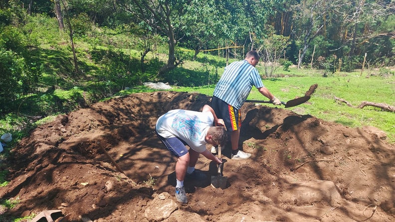 AIFS-Farmwork-Costa Rica-Construction-Volunteers