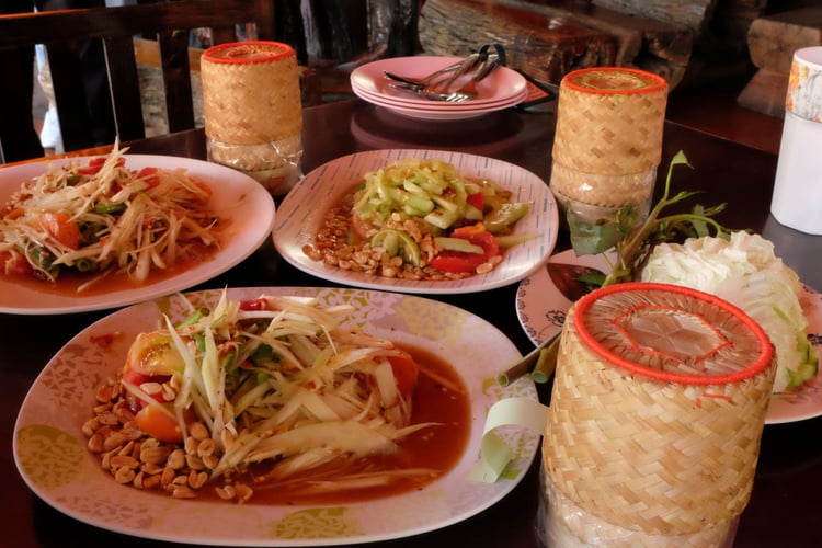 aifs-adventure-trip-thailand-chiang-mai-lunch