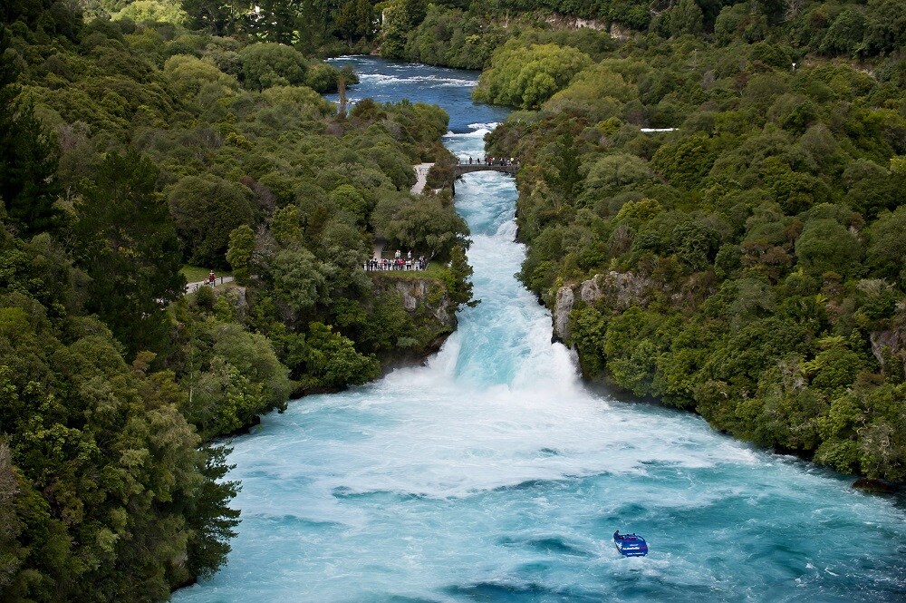 Entdecke die Huka Wasserfälle in Neuseeland mit AIFS
