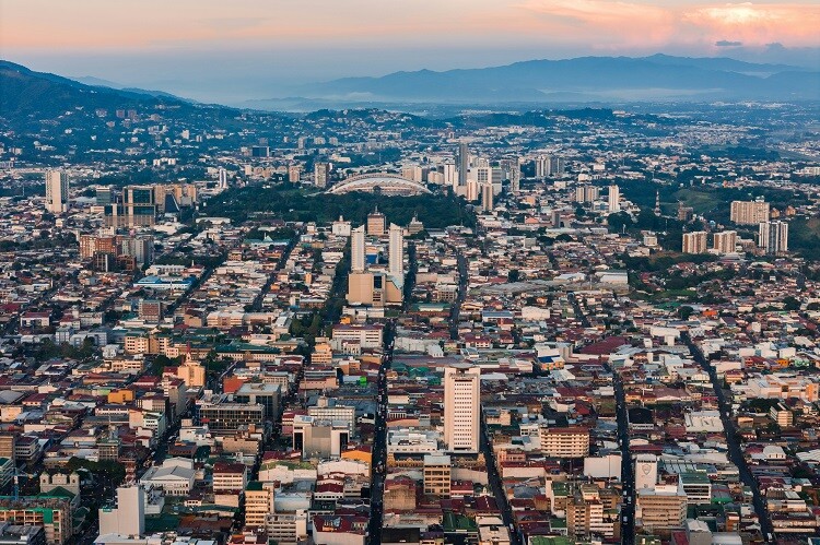 Blick aus San José, die Hauptstadt Costa Ricas